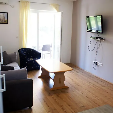 Martina アパート