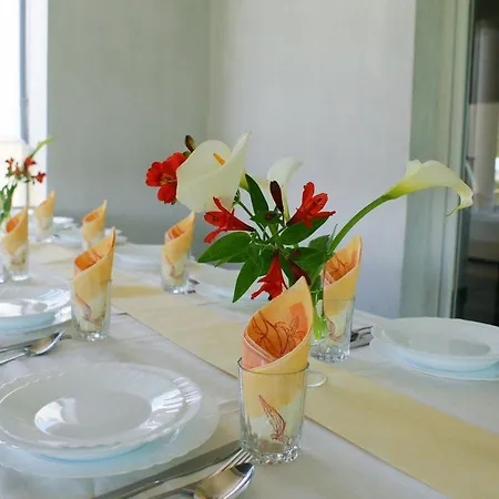 アパート Martina ビビニェ